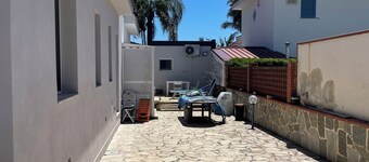 Villa Lux Syracuse Arenella just minutes from the most famous beach.