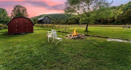 Escape & Recharge: Cabin Near Top Attractions!