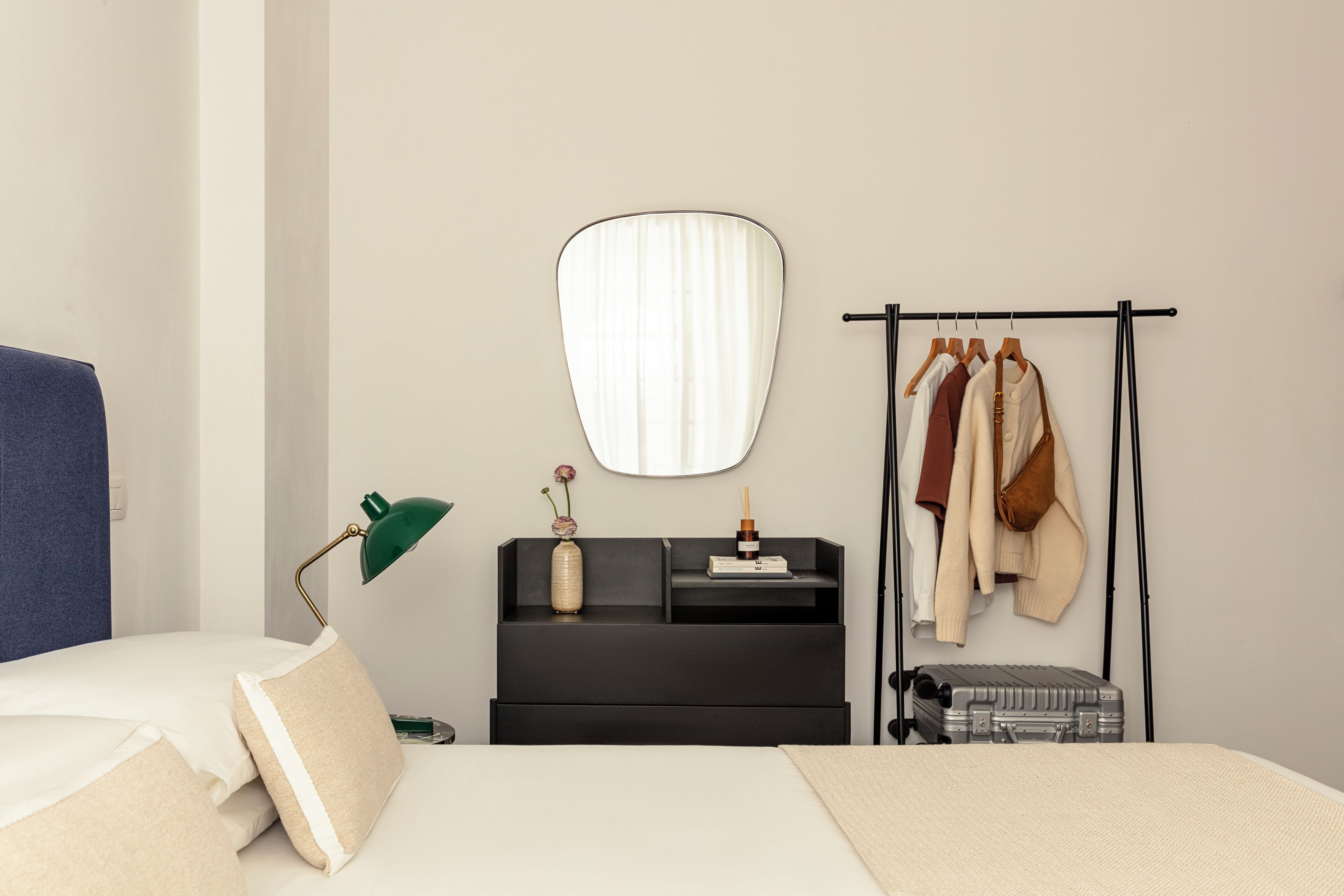 Comfort Apartment, 2 Bedrooms | Laptop workspace, iron/ironing board, cribs (free), WiFi (free)