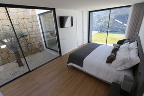 Fer et planche à repasser, Wi-Fi, draps fournis