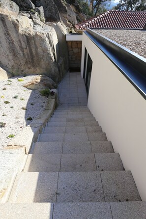 Property grounds - Luxury house, stunning views of the Douro River, heated pool (Ribadouro)