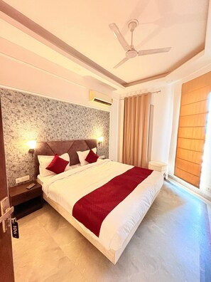 Dobbeltværelse - balkon - byudsigt | Gratis Wi-Fi