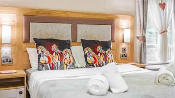 2 bedrooms, WiFi (free), individually decorated, individually furnished