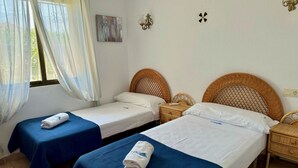 Room - Cozy chalet in Els Poblets for 5 guests (Denia)