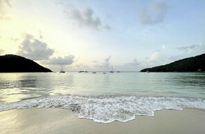 Aan het strand