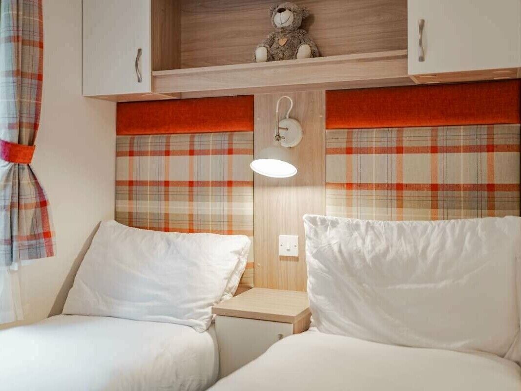 2 camere, con stile personalizzato, con arredamento individuale