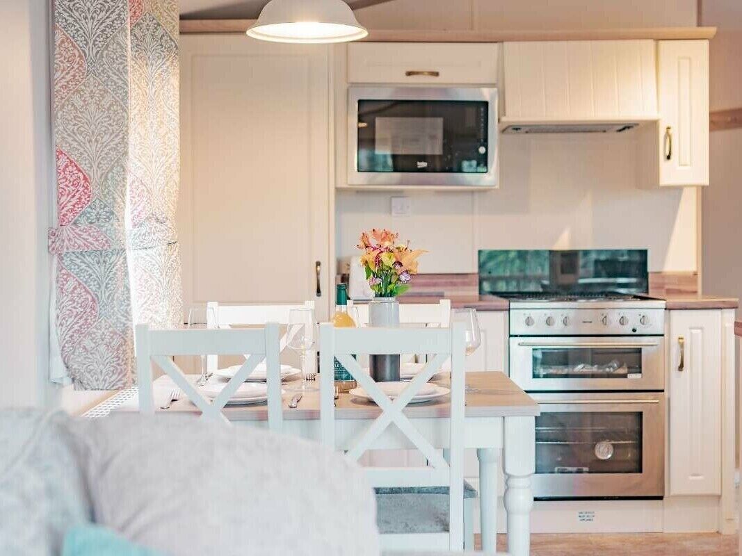 Cookware/dishes/utensils