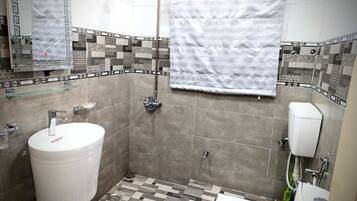 Bruser, håndklæder, Sæbe, Toiletpapir