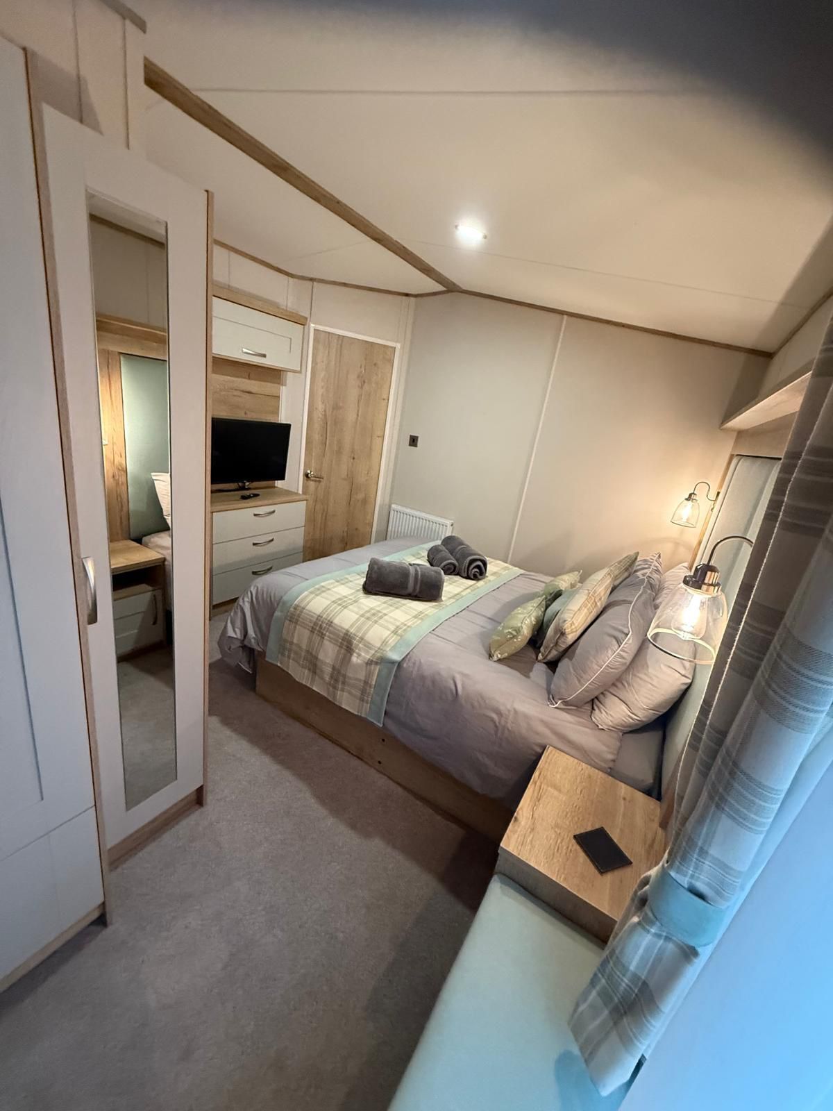 熨斗/熨衫板、上網、床單