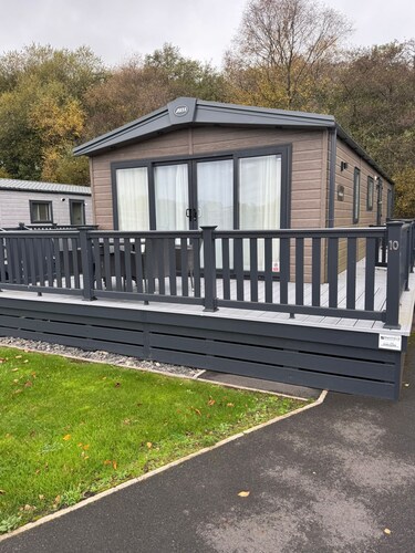 New Forest Lodge Green Hill Village, Fun Outdoor Activities.