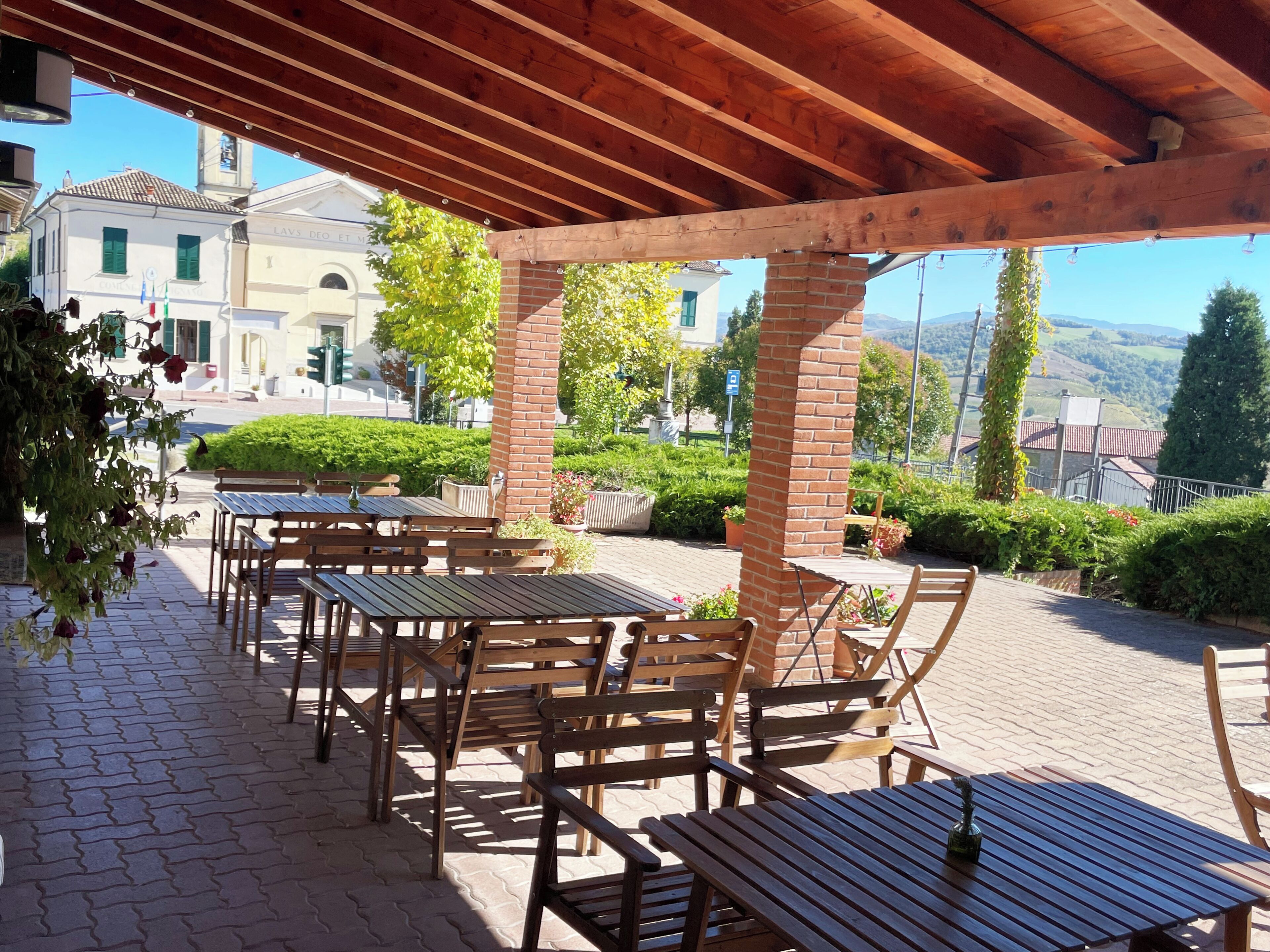 تناول الطعام بالخارج