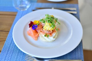 Breakfast meal - Orchid Villas by Sea Resorts (Quatre Cocos)