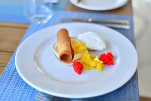 Breakfast meal - Orchid Villas by Sea Resorts (Quatre Cocos)