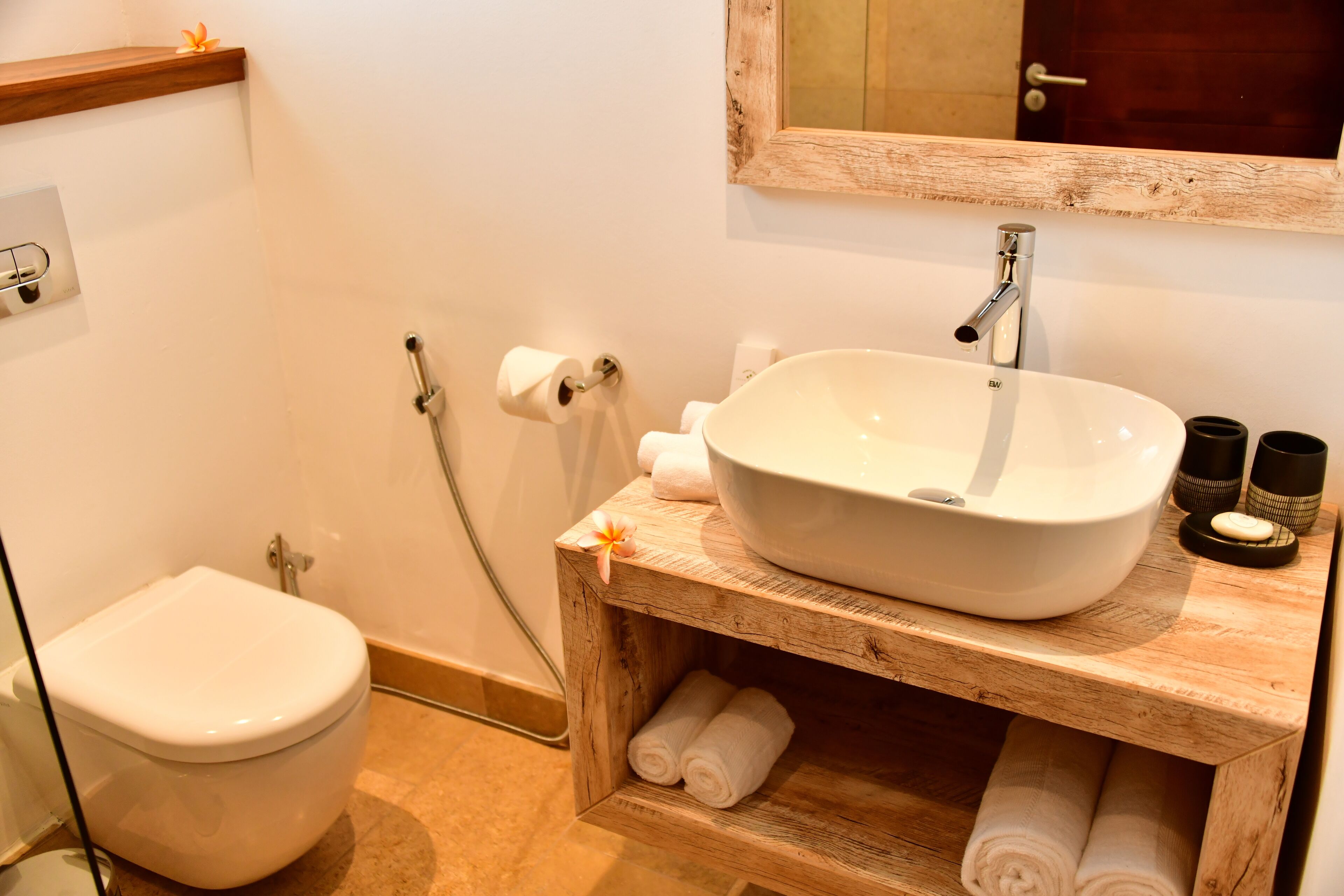 Villa exclusiva, 3 habitaciones, piscina privada | Baño | Ducha y cabezal de ducha tipo lluvia