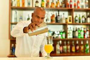 Bar (in der Unterkunft)