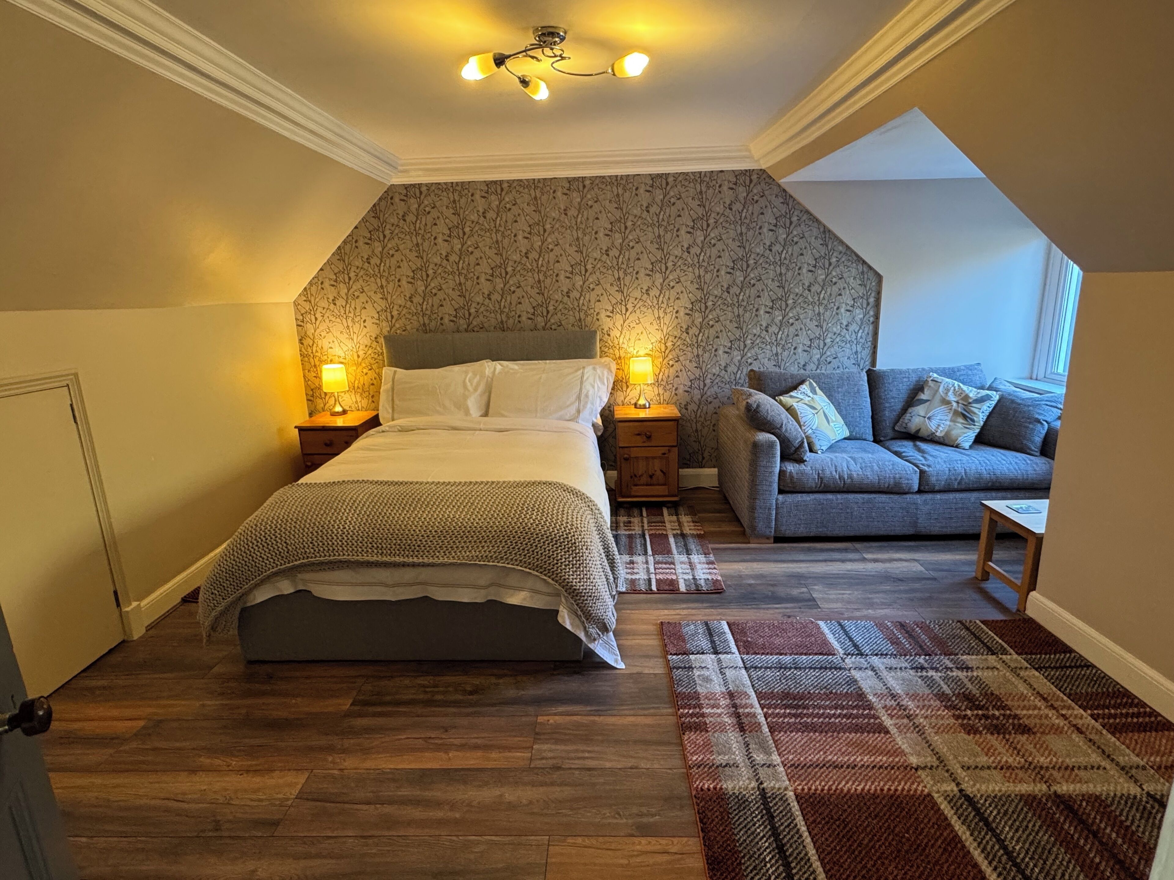 Egyptian cotton sheets, premium bedding, pillowtop beds