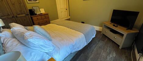 Egyptian cotton sheets, premium bedding, pillow-top beds