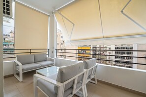 Property grounds - Downtown Family Apartment Walk to Metro by ΜΡS (Athina)