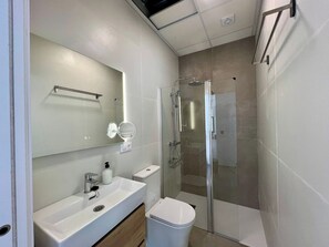 Bathroom - Casa Lumier        . (Chiclana de la Frontera)