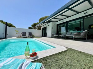 Pool - Casa Lumier        . (Chiclana de la Frontera)