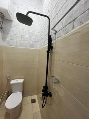 Apartment, Balcony, Mountain View | Bathroom | Combined shower/tub, free toiletries, towels, soap - Meleji House (Arusha)