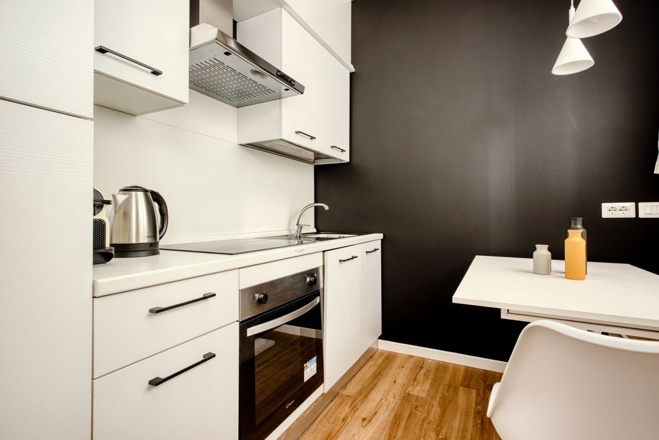 Réfrigérateur, grille-pain