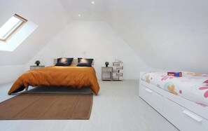 4 Schlafzimmer, Bügeleisen/Bügelbrett, WLAN, Bettwäsche