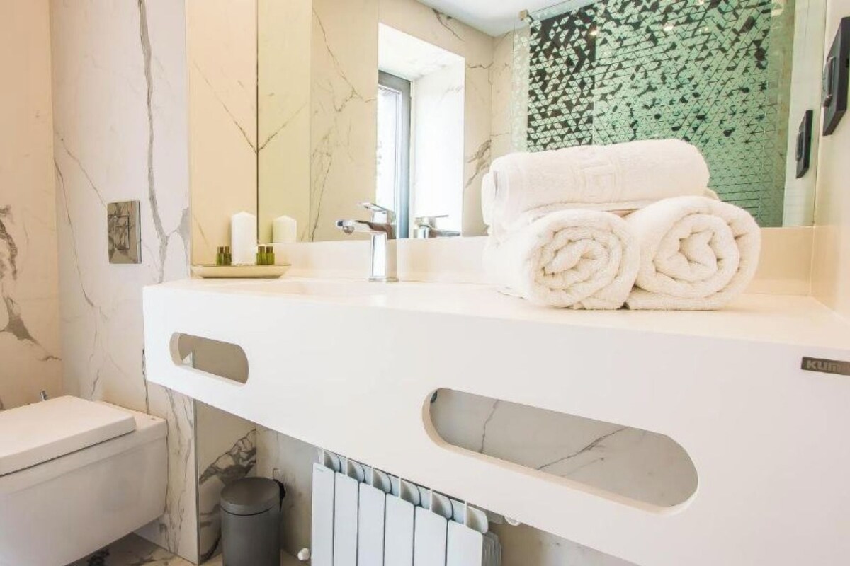 Kamar mandi | Jubah mandi dan sandal