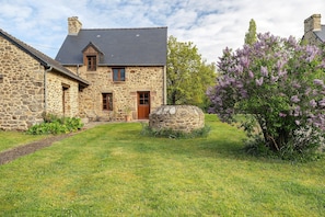 Exterior - La Maison d'Antoinette – Enjoy the Beauty of the Bay! (Roz sur Couesnon)