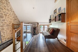 Interior - La Maison d'Antoinette – Comfort and Charm in Mont-Saint-Michel Bay (Roz sur Couesnon)