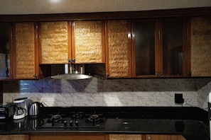 Private kitchen - Wonderland Amethyst Luxury Villa (Muang Pattaya)
