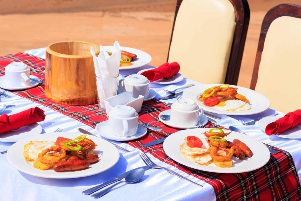 تناول الطعام بالخارج