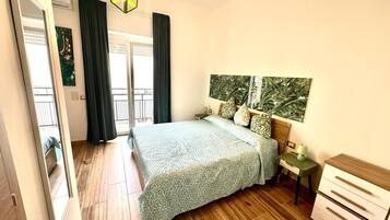 Bügeleisen/Bügelbrett, WLAN, Bettwäsche