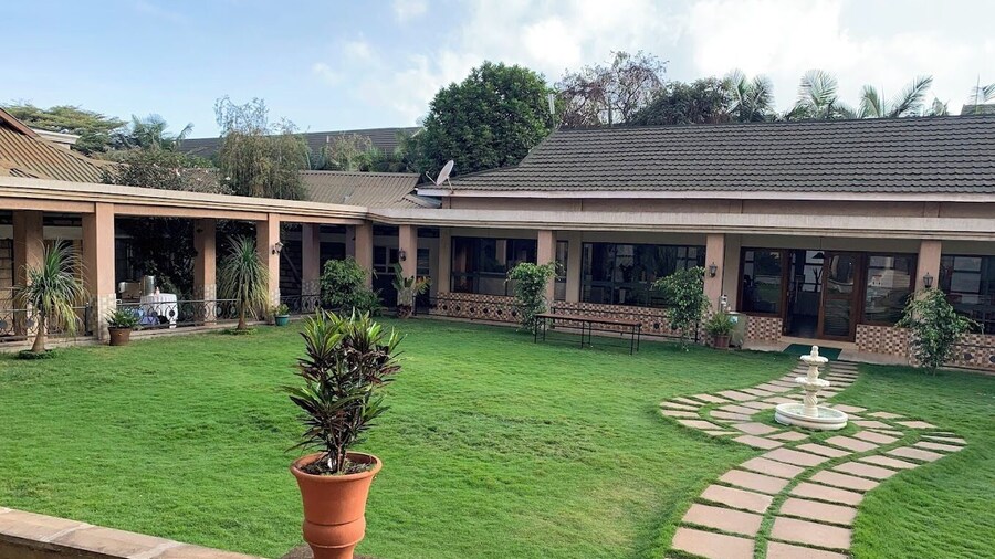 Amara Ridge Hotel Meru