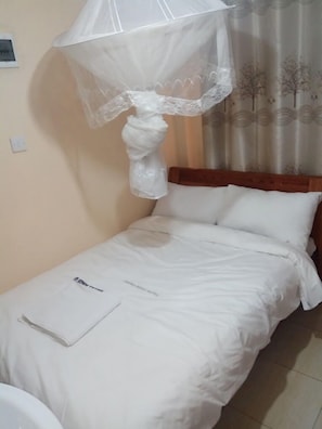 Standard Single Room, City View | Individually decorated, individually furnished, free WiFi, bed sheets - Amara Ridge Hotel Meru  (Meru)