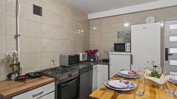 Shared fridge, microwave