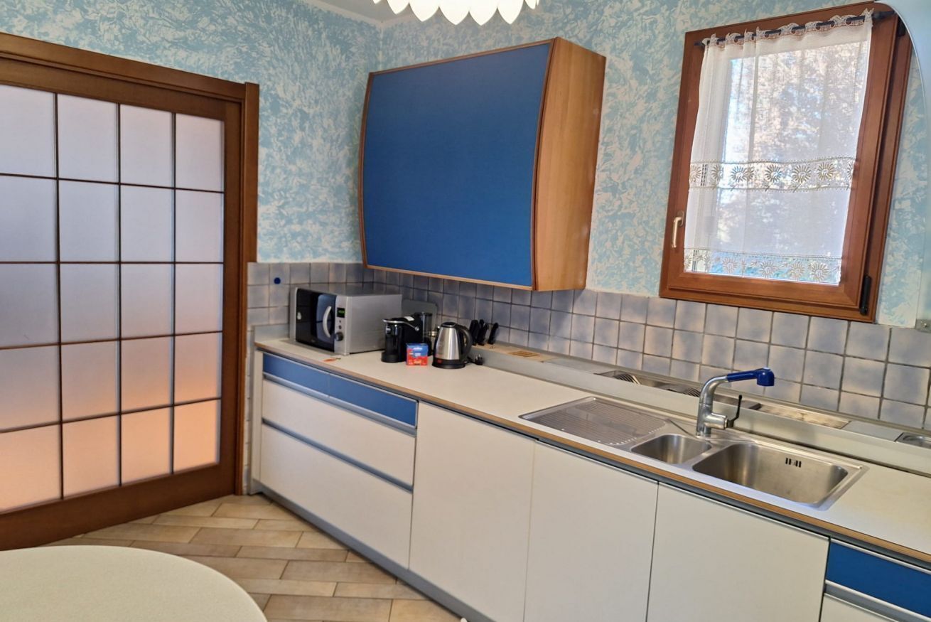 Fridge, microwave, dishwasher, toaster