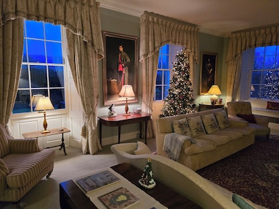Royal Mansion on the Glamis Estate - perfect for families and large groups