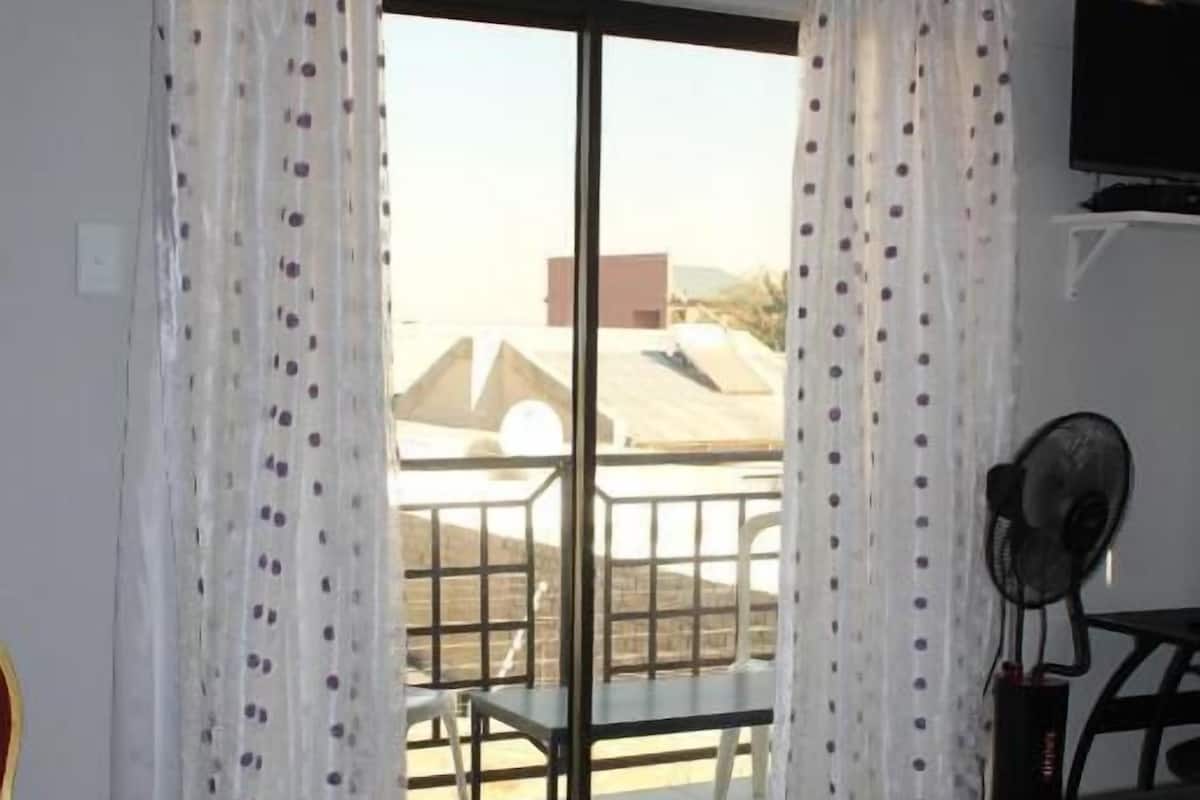 Double Room | Desk, free WiFi