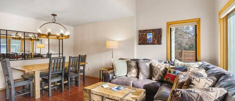 Smart-tv, eldstad och tv-spel