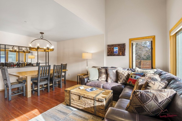 Smart-tv, een open haard en videospelletjes