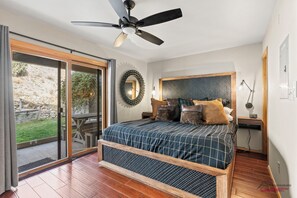 3 bedrooms, iron/ironing board, free WiFi, bed sheets - Hot Springs Close, Animas Valley, Long Term Discount! (Durango)