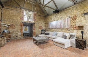 TV, fireplace, stereo, printers - Large home to rent on the beautiful Isle of Wight (Newtown)