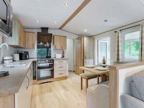 Kookgerei, borden en bestek