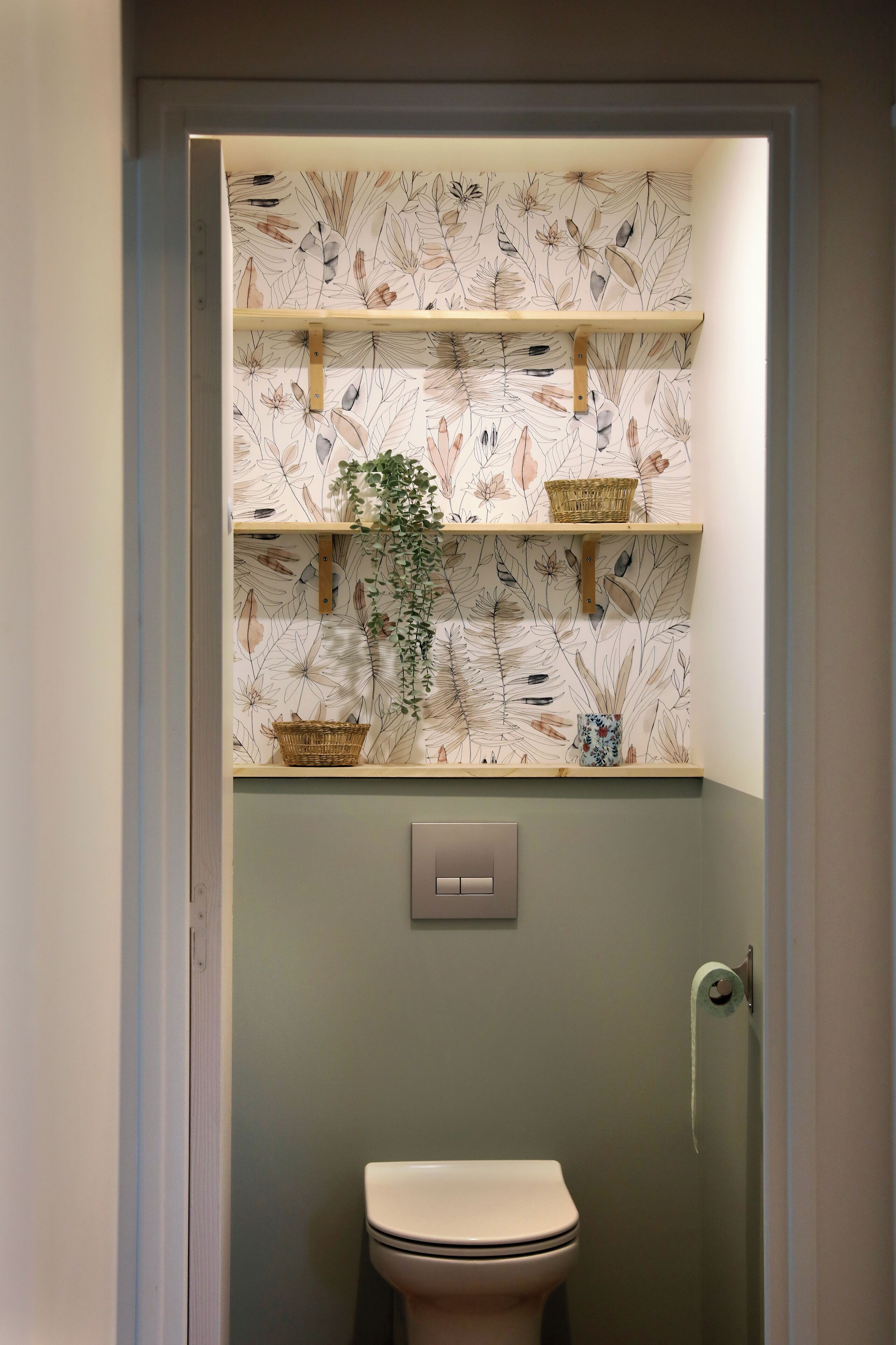 Assecador de cabells, tovalloles, sabó i paper higiènic 