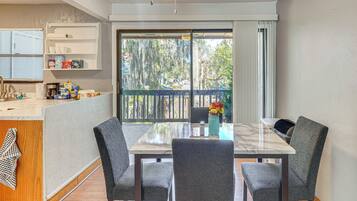 Căn hộ (1 Bedroom) | Mặt tiền nơi lưu trú