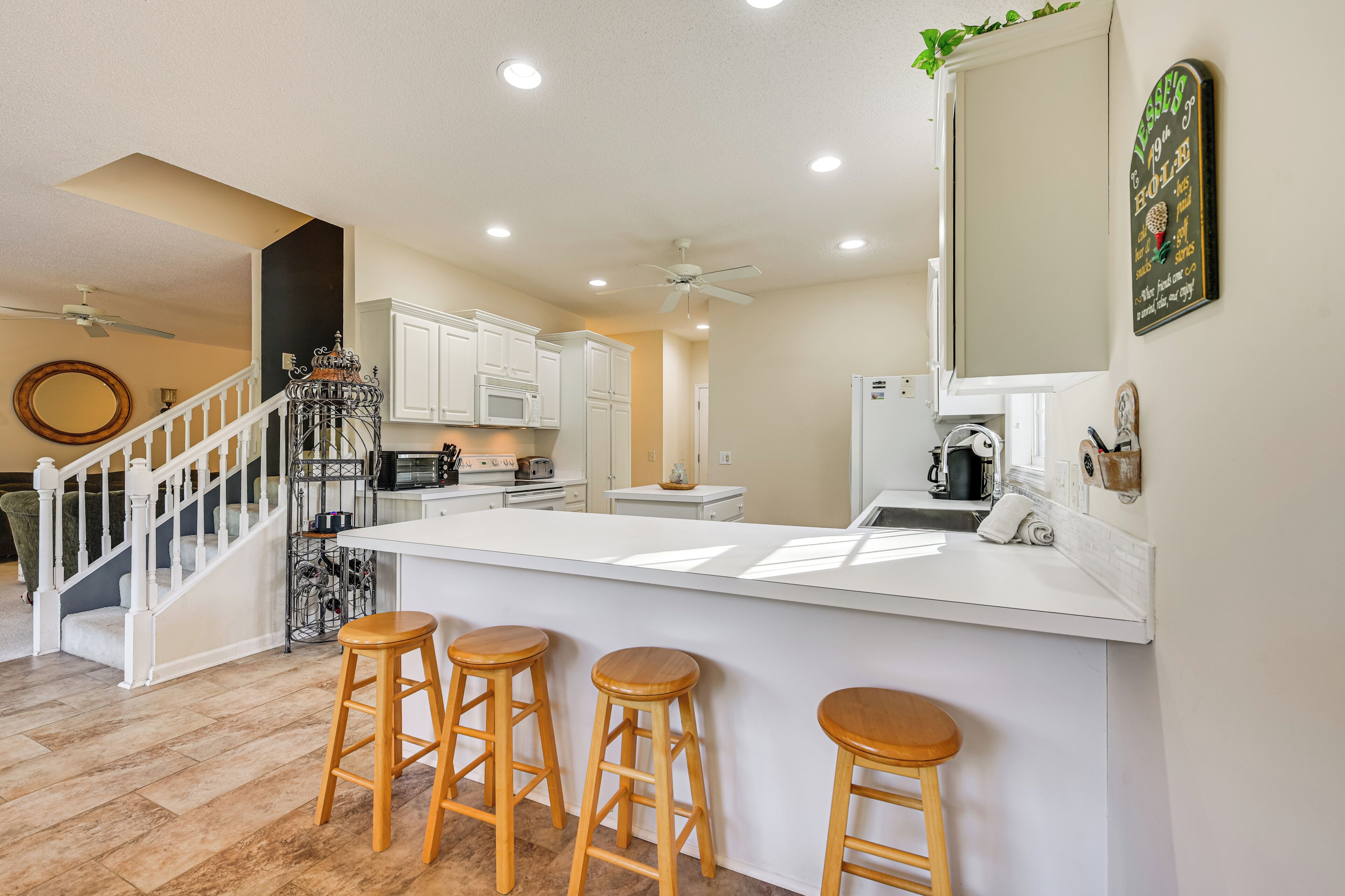 House (5 Bedrooms) | Interior