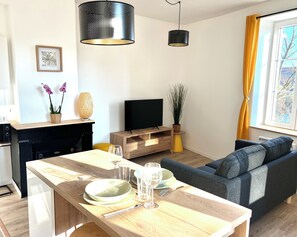 Living area - Superb T2 facing Tête d'Or and Cité internationale (Caluire-et-Cuire)