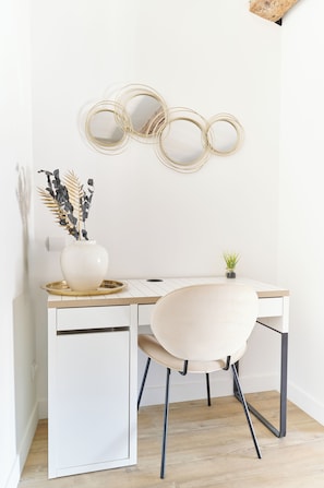 Apartment, City View | Interior