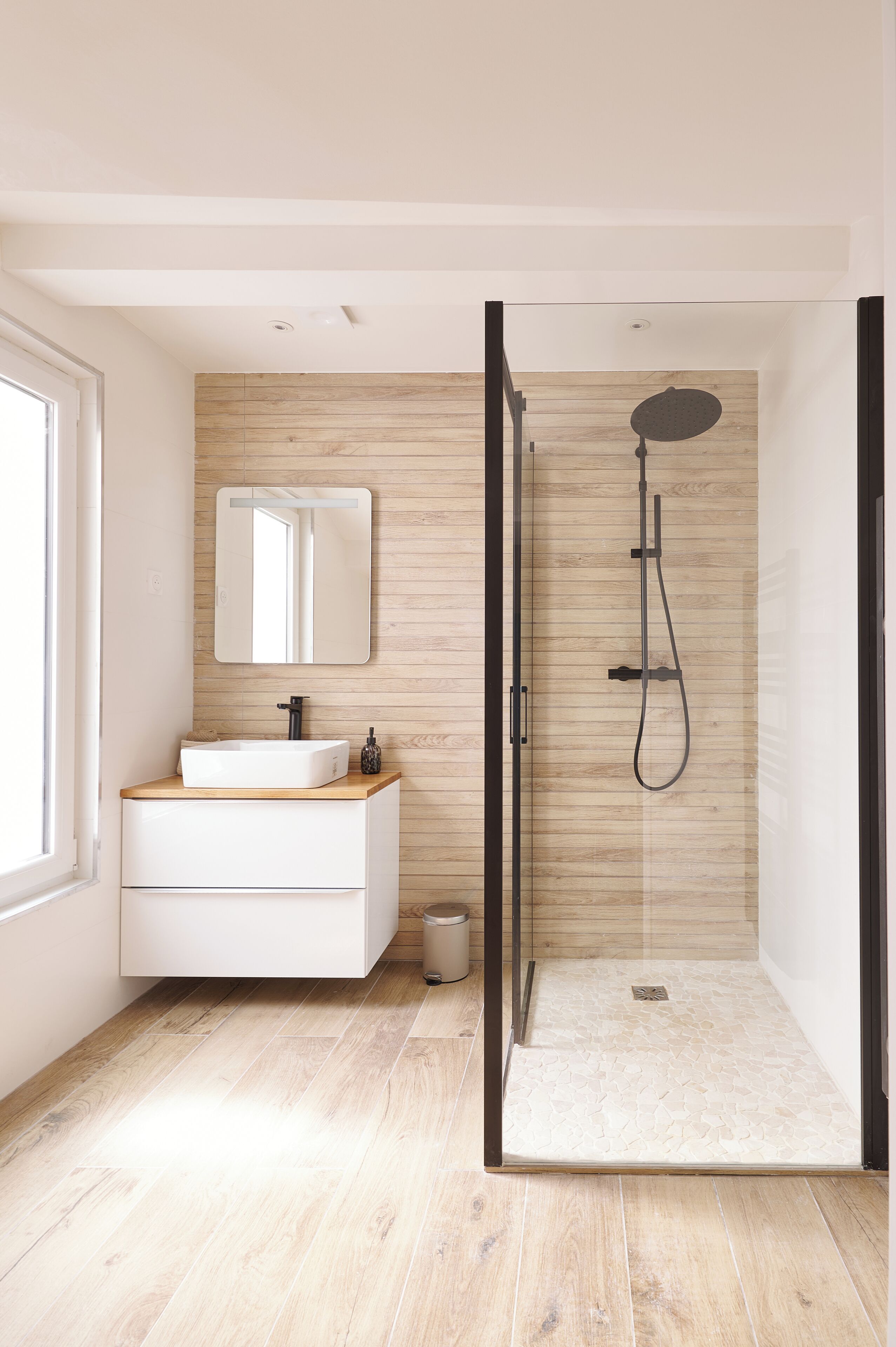 Apartment, City View | Bathroom | Shower, hair dryer, towels, soap